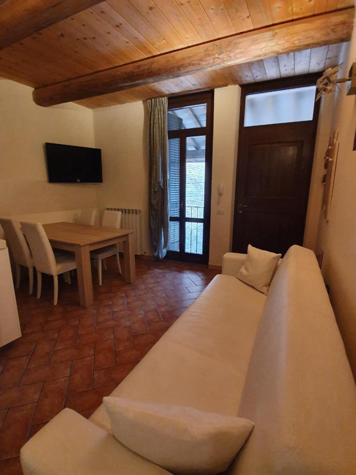 Il Borghetto Medievale Suite Fabriano Luaran gambar